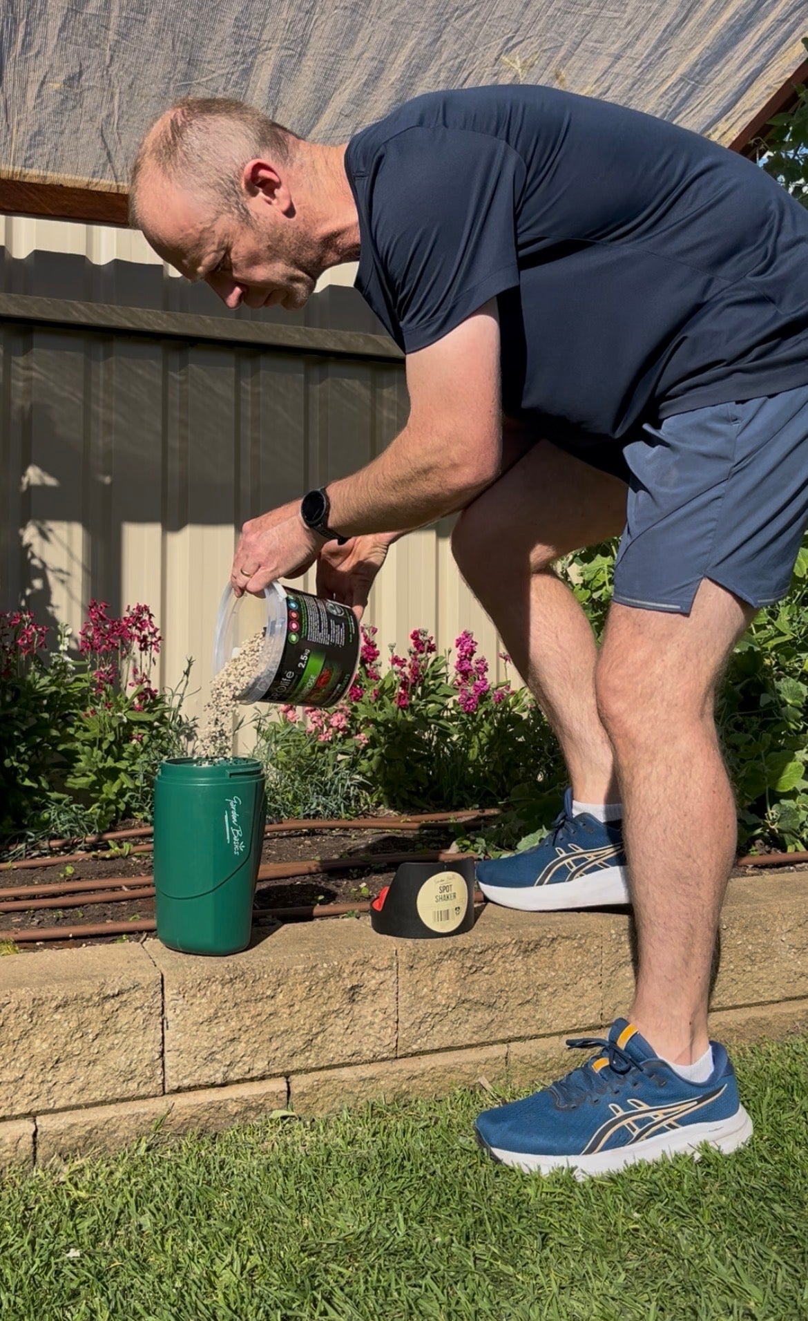 Grolife Fertiliser Spot Shaker by Garden Basics